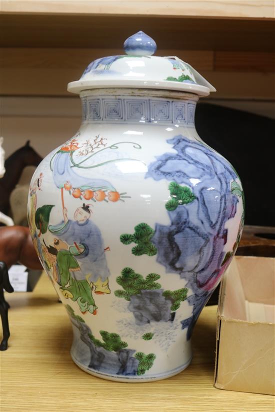 A Chinese wucai jar and cover, H.36cm